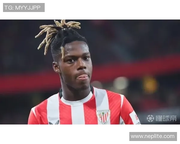 世体：从热身阶段开端，尼科-威廉斯就遭到了巴萨球迷的嘘声